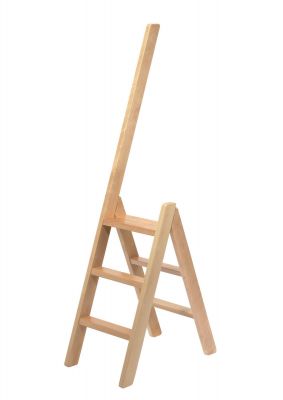 Hindevadgaard Trittleiter aus Holz mit drei Stufen für den Haushalt und Werkstatt.